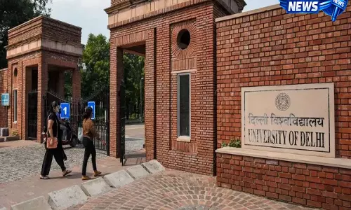 DUSU चुनाव 2026: 17 सितंबर को वोटिंग के आसार, छात्र राजनीति हुई सक्रिय DUSU चुनाव 2026: 17 सितंबर को वोटिंग के आसार, छात्र राजनीति हुई सक्रिय