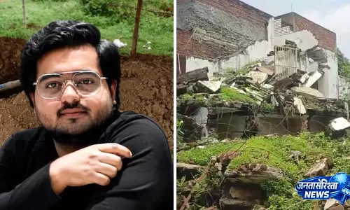 अबान अहमद को आज कसारी-मसारी कब्रिस्तान में किया जाएगा सुपुर्द-ए-खाक अबान अहमद को आज कसारी-मसारी कब्रिस्तान में किया जाएगा सुपुर्द-ए-खाक