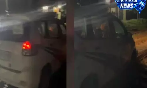 अमृतसर में नशे में धुत पुलिसकर्मी ने रेलवे ट्रैक पर चढ़ाई PCR की गाड़ी विभाग ने किया निलंबित अमृतसर में नशे में धुत पुलिसकर्मी ने रेलवे ट्रैक पर चढ़ाई PCR की गाड़ी विभाग ने किया निलंबित
