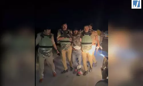 पुलिस मुठभेड़ के बाद बिजली तार चोर गिरोह के 5 शातिर गिरफ्तार पुलिस मुठभेड़ के बाद बिजली तार चोर गिरोह के 5 शातिर गिरफ्तार