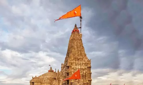 मंदिर की ध्वजा का क्या है महत्व हर सनातनी को जानना चाहिए इसका रहस्य