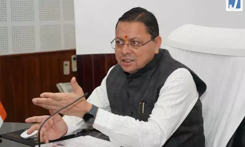 मुख्यमंत्री धामी ने पेंशन लाभार्थियों को ₹146 करोड़ 32 लाख की पेंशन राशि का किया भुगतान मुख्यमंत्री धामी ने पेंशन लाभार्थियों को ₹146 करोड़ 32 लाख की पेंशन राशि का किया भुगतान