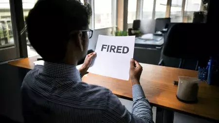 टेक सेक्टर में संकट: इस साल अब तक 1.63 लाख से अधिक छंटनी टेक सेक्टर में संकट: इस साल अब तक 1.63 लाख से अधिक छंटनी