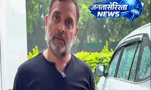 राहुल गांधी का पलटवार: 2023 का महिला आरक्षण कानून बिना शर्त लागू हो राहुल गांधी का पलटवार: 2023 का महिला आरक्षण कानून बिना शर्त लागू हो