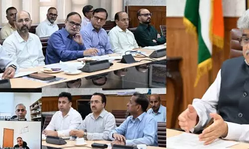 Srinagar: एमएसएमई स्वास्थ्य क्लिनिक के कामकाज को लेकर मुख्य सचिव ने की समीक्षा बैठक Srinagar: एमएसएमई स्वास्थ्य क्लिनिक के कामकाज को लेकर मुख्य सचिव ने की समीक्षा बैठक