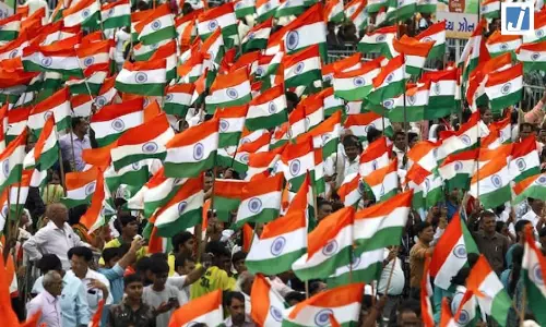 9 से 15 अगस्त तक हर घर तिरंगा यात्रा अभियान 9 से 15 अगस्त तक हर घर तिरंगा यात्रा अभियान