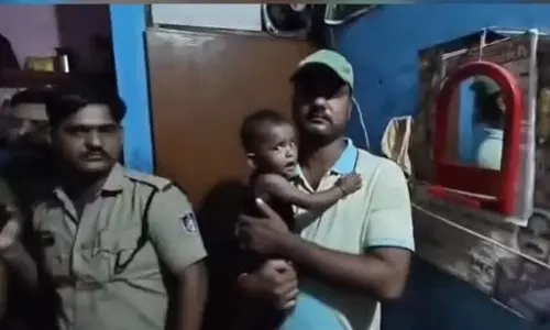 ग्वालियर रेलवे स्टेशन से डेढ़ साल के बच्चे का अपहरण, 24 घंटे में बरामद ग्वालियर रेलवे स्टेशन से डेढ़ साल के बच्चे का अपहरण, 24 घंटे में बरामद