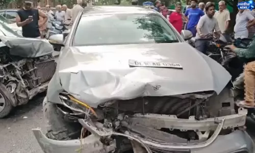 नरेला में तेज रफ्तार मर्सिडीज की टक्कर से महिला की मौत हरियाणा पुलिसकर्मी का बेटा गिरफ्तार
