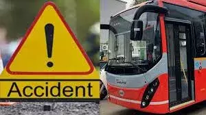Mumbai: बेस्ट बस की टक्कर से महिला की मौत, मुलुंड में दर्दनाक हादसा Mumbai: बेस्ट बस की टक्कर से महिला की मौत, मुलुंड में दर्दनाक हादसा