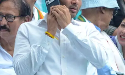 गिरफ्तारी पर रोक लगने के बाद अभिषेक बनर्जी का फरार पीए पूछताछ के लिए सीआईडी दफ्तर पहुंचा