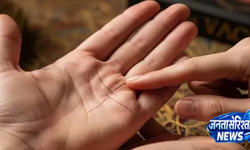 क्या जीवनसाथी के आते ही चमकेगा भाग्य हथेली के 3 संकेतों से जानें क्या जीवनसाथी के आते ही चमकेगा भाग्य हथेली के 3 संकेतों से जानें