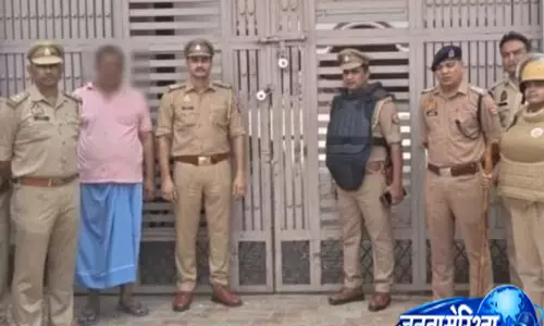 420 किलो मांस बरामदगी के बाद बड़ा एक्शन घर में स्लाटर हाउस चलाने वालों की संपत्ति कुर्क 420 किलो मांस बरामदगी के बाद बड़ा एक्शन घर में स्लाटर हाउस चलाने वालों की संपत्ति कुर्क