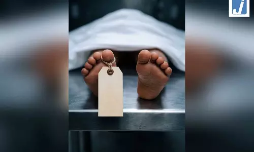 स्कूल में भयानक हादसा, गेट गिरने से चार साल की बच्ची की मौत स्कूल में भयानक हादसा, गेट गिरने से चार साल की बच्ची की मौत