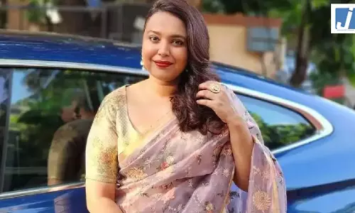डेंगू के चपेट में आईं स्वरा भास्कर डेंगू के चपेट में आईं स्वरा भास्कर