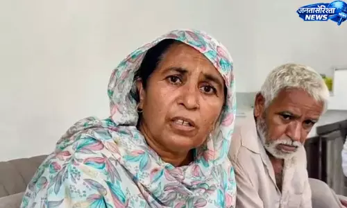 दंपती को कमरे में बंद कर 15 लाख की चोरी दंपती को कमरे में बंद कर 15 लाख की चोरी