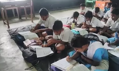 शिक्षकों की कमी के बीच 5 महीने से छात्रों की रखवाली कर रही MDM सहायिका