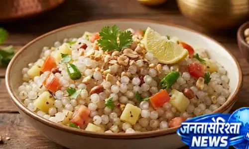 साबूदाना चिपचिपा नहीं बल्कि खिला खिला बनाने का आसान तरीका जानें साबूदाना चिपचिपा नहीं बल्कि खिला खिला बनाने का आसान तरीका जानें