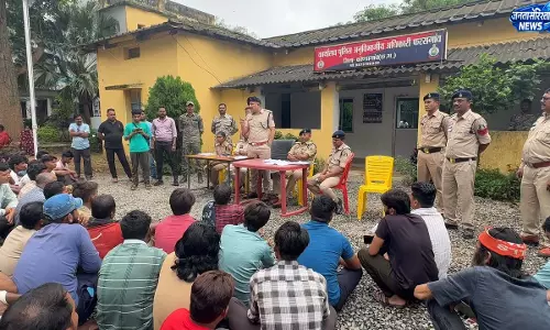 फरसगांव में अवैध प्रवासियों के खिलाफ बड़ा सत्यापन अभियान फरसगांव में अवैध प्रवासियों के खिलाफ बड़ा सत्यापन अभियान