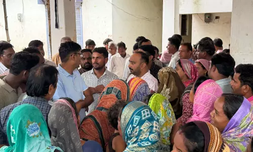 आमापाली में वित्तमंत्री ओपी चौधरी ने लगाई जन चौपाल, सुनी ग्रामीणों की समस्याएं आमापाली में वित्तमंत्री ओपी चौधरी ने लगाई जन चौपाल, सुनी ग्रामीणों की समस्याएं