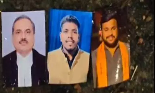 श्मशान घाट पर तंत्र-मंत्र का खेल चीफ जस्टिस की तस्वीर भी मिली श्मशान घाट पर तंत्र-मंत्र का खेल चीफ जस्टिस की तस्वीर भी मिली
