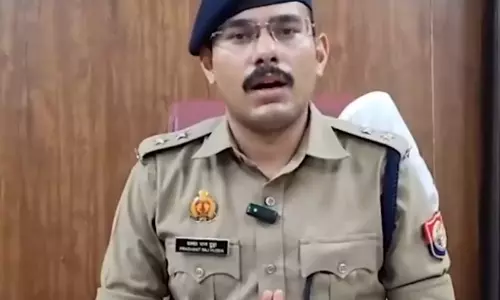 प्रतापगढ़ में रिश्तेदार ने युवक को मारी गोली गंभीर हालत में अस्पताल में भर्ती प्रतापगढ़ में रिश्तेदार ने युवक को मारी गोली गंभीर हालत में अस्पताल में भर्ती