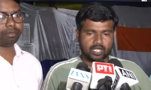 रांची छात्र आंदोलन में रविंद्र पासवान का हमला रांची छात्र आंदोलन में रविंद्र पासवान का हमला