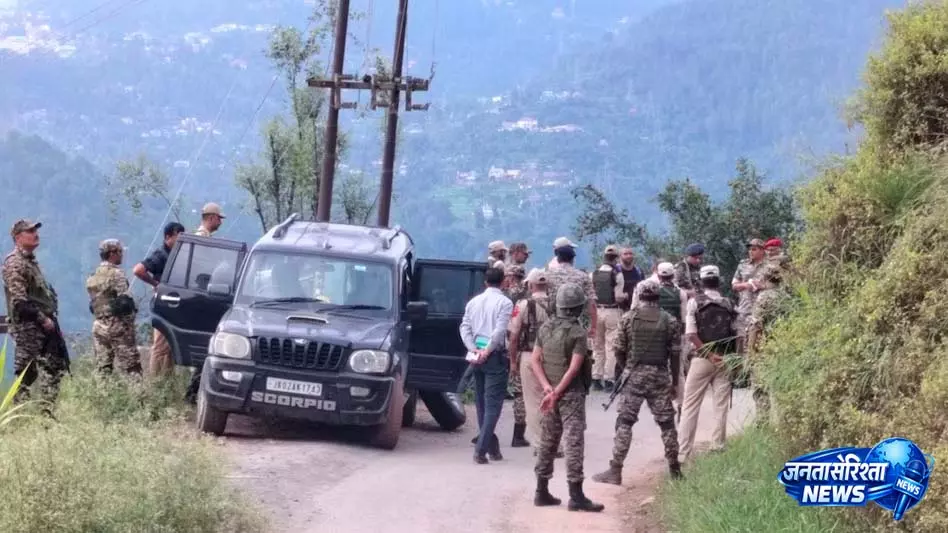 रामबन में चेकपोस्ट तोड़कर भागी स्कॉर्पियो, तीन चेतावनी फायर के बाद आरोपी फरार