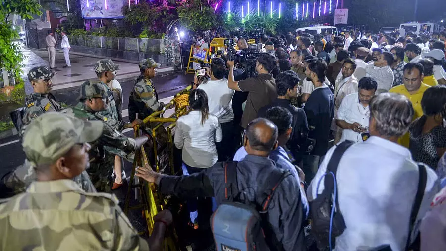 झारखंड में भर्ती परीक्षाओं को लेकर छात्रों का आंदोलन जारी झारखंड में भर्ती परीक्षाओं को लेकर छात्रों का आंदोलन जारी
