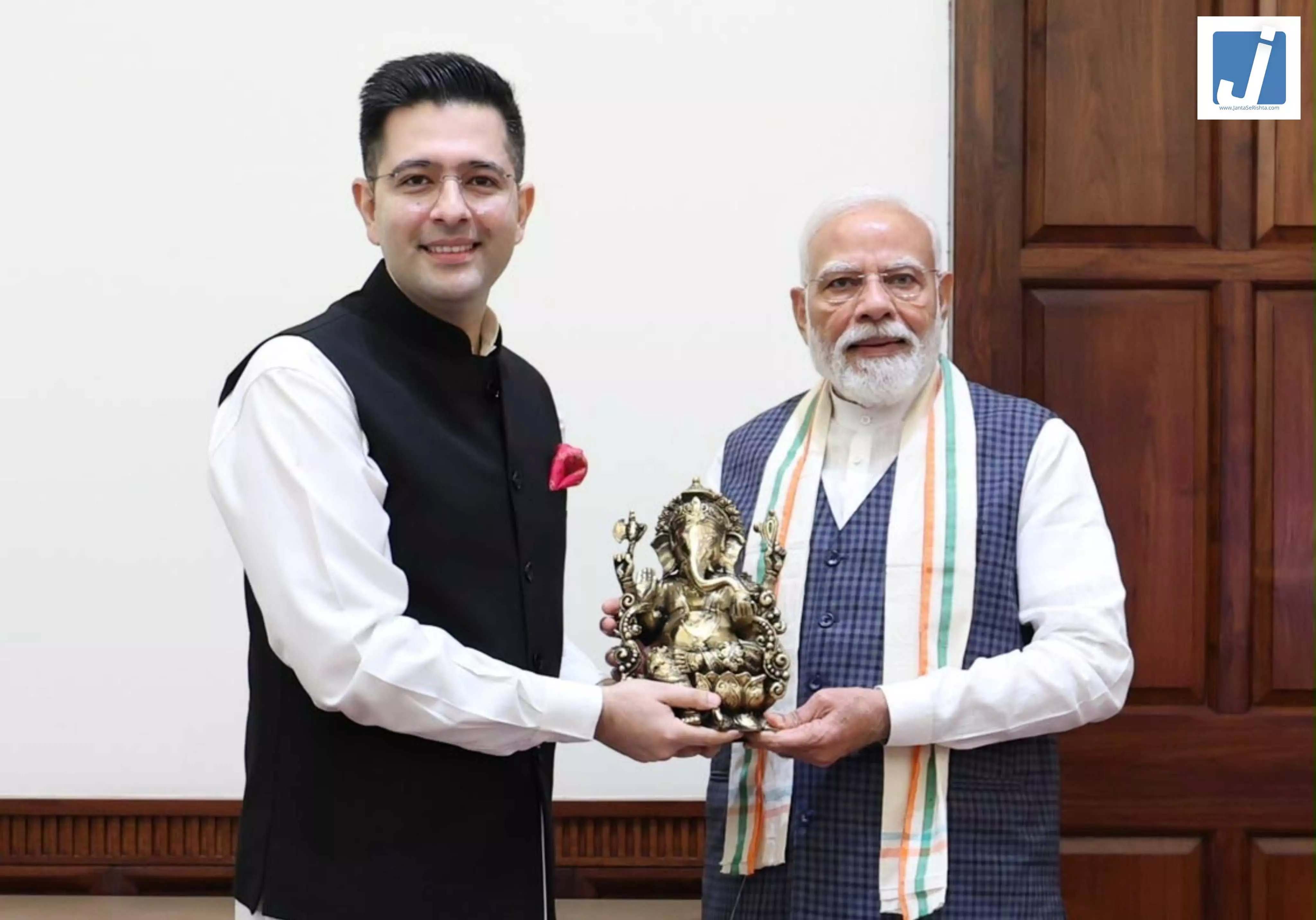 राघव चड्ढा ने पीएम मोदी को भेंट की भगवान गणेश की मूर्ति, बोले-एक सुबह जो हमेशा याद रहेगी राघव चड्ढा ने पीएम मोदी को भेंट की भगवान गणेश की मूर्ति, बोले-एक सुबह जो हमेशा याद रहेगी