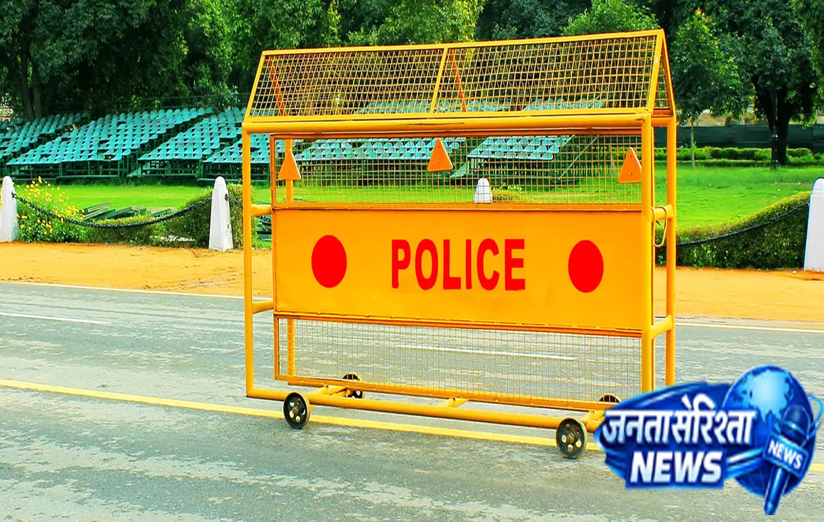 परिक्रमा को लेकर आगरा में अलर्ट मोड पर पुलिस इन मार्गों पर बदलेगा ट्रैफिक रूट परिक्रमा को लेकर आगरा में अलर्ट मोड पर पुलिस इन मार्गों पर बदलेगा ट्रैफिक रूट