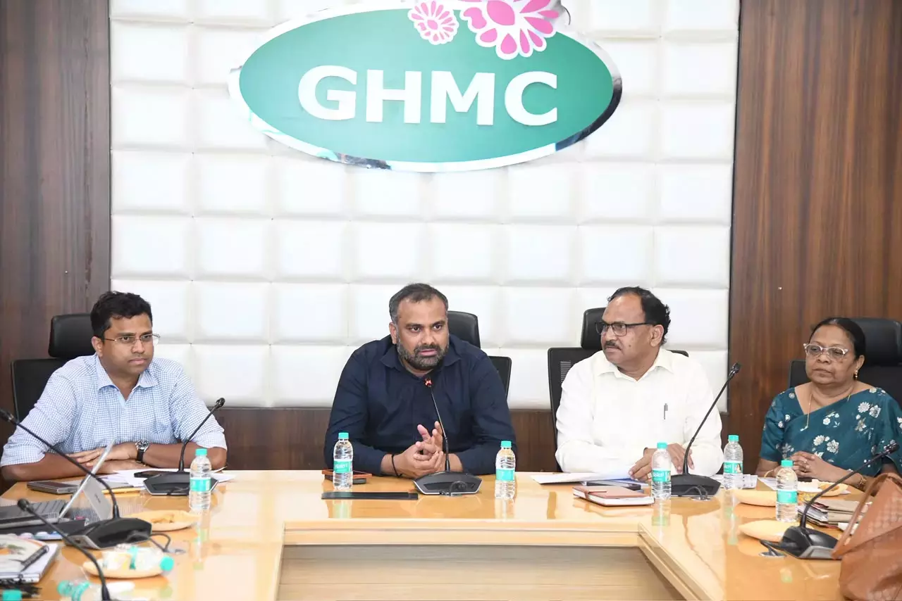 GHMC ने वेक्टर नियंत्रण की समीक्षा की, ऑनलाइन नागरिक पंजीकरण प्रणाली पोर्टल लॉन्च करने की तैयारी की GHMC ने वेक्टर नियंत्रण की समीक्षा की, ऑनलाइन नागरिक पंजीकरण प्रणाली पोर्टल लॉन्च करने की तैयारी की