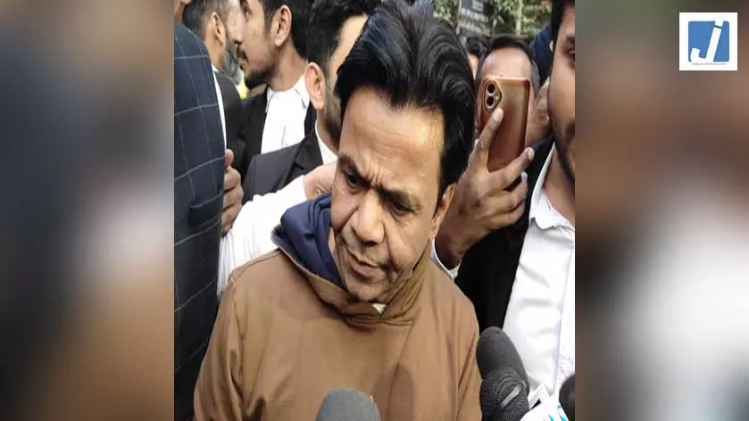 अभिनेता राजपाल यादव के खिलाफ शिकायत, सिटी मजिस्ट्रेट से जांच की मांग अभिनेता राजपाल यादव के खिलाफ शिकायत, सिटी मजिस्ट्रेट से जांच की मांग