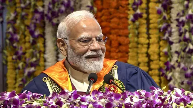 मैं तो बाबा बागेश्वर नहीं हूं लेकिन कुछ तो चलता होगा : PM मोदी हंसने लगे IIT दिल्ली के स्टूडेंट्स मैं तो बाबा बागेश्वर नहीं हूं लेकिन कुछ तो चलता होगा : PM मोदी हंसने लगे IIT दिल्ली के स्टूडेंट्स
