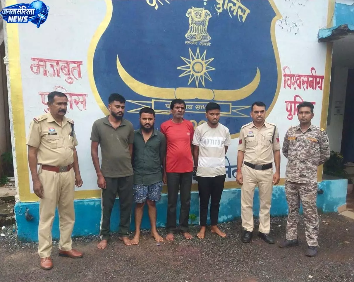 कुत्ते को भगाने की बात पर ग्रामीण की हत्या, 4 आरोपी गिरफ्तार कुत्ते को भगाने की बात पर ग्रामीण की हत्या, 4 आरोपी गिरफ्तार