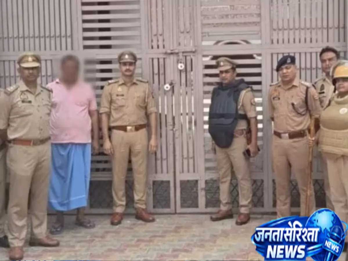 420 किलो मांस बरामदगी के बाद बड़ा एक्शन घर में स्लाटर हाउस चलाने वालों की संपत्ति कुर्क 420 किलो मांस बरामदगी के बाद बड़ा एक्शन घर में स्लाटर हाउस चलाने वालों की संपत्ति कुर्क