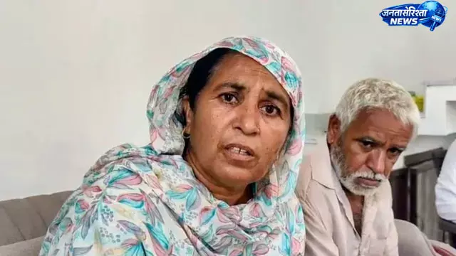 दंपती को कमरे में बंद कर 15 लाख की चोरी दंपती को कमरे में बंद कर 15 लाख की चोरी