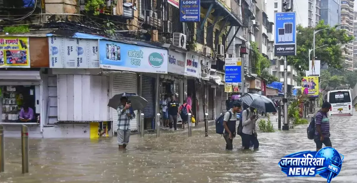 UP में मानसून फिर एक्टिव पूर्वी हिस्से में दो दिन भारी बारिश का अलर्ट UP में मानसून फिर एक्टिव पूर्वी हिस्से में दो दिन भारी बारिश का अलर्ट