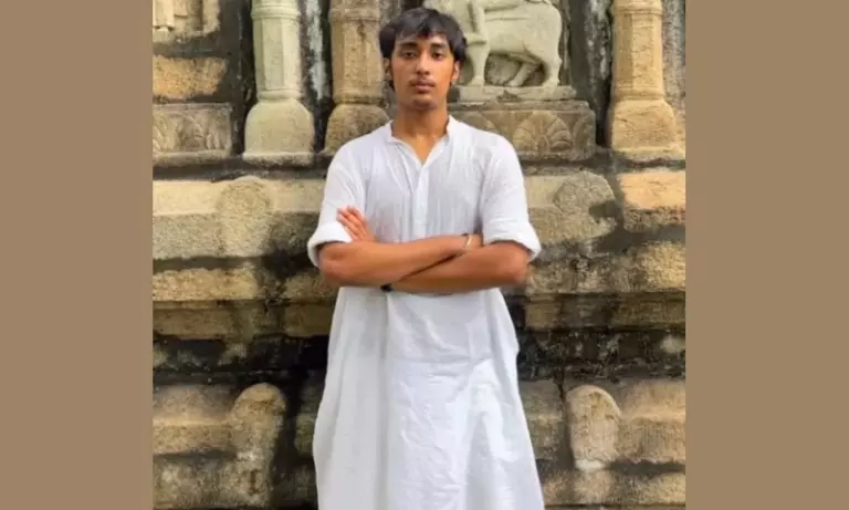 Assam: श्रीमंत शंकर अकादमी के छात्र हर्षित बोरा की सड़क दुर्घटना में मौत Assam: श्रीमंत शंकर अकादमी के छात्र हर्षित बोरा की सड़क दुर्घटना में मौत