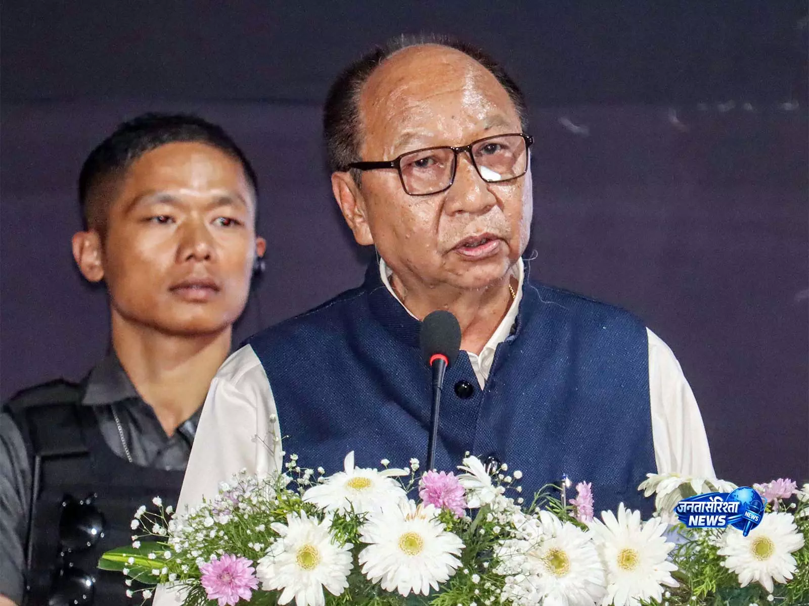 मणिपुर में नेशनल हाईवे फिर खुलेंगे बस सेवा भी होगी बहाल मणिपुर में नेशनल हाईवे फिर खुलेंगे बस सेवा भी होगी बहाल