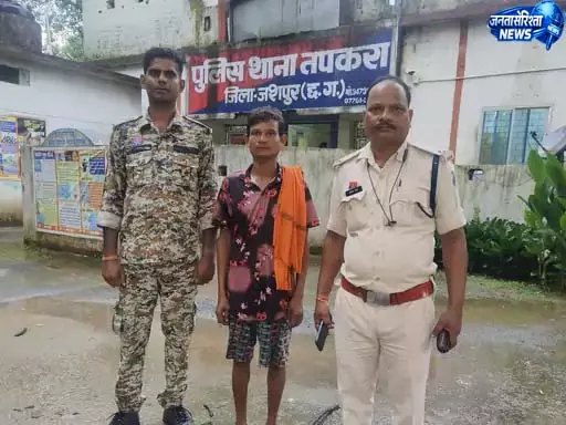 घरेलू विवाद में बेटे ने पिता के सिर पर सील-लोढ़ा से किया वार घरेलू विवाद में बेटे ने पिता के सिर पर सील-लोढ़ा से किया वार