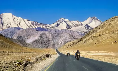 गनर का लद्दाख सफ़र सियाचिन वॉर मेमोरियल पहुँचा गनर का लद्दाख सफ़र सियाचिन वॉर मेमोरियल पहुँचा