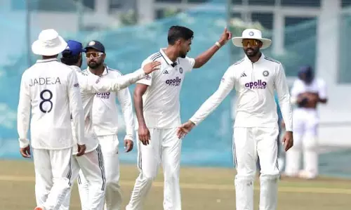 IND vs SLC XI Day 3 भारत को मिली पहली सफलता सिराज ने राविंडू को भेजा पवेलियन IND vs SLC XI Day 3 भारत को मिली पहली सफलता सिराज ने राविंडू को भेजा पवेलियन