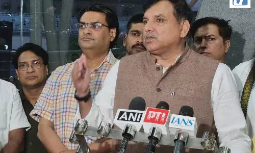 CG आए AAP सांसद संजय सिंह बोले- मोदी जी चला रहे हैं छत्तीसगढ़ की सरकार CG आए AAP सांसद संजय सिंह बोले- मोदी जी चला रहे हैं छत्तीसगढ़ की सरकार