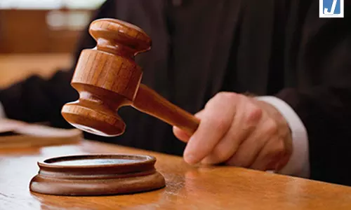 कथावाचक को रेप केस में राहत, लेकिन इस मामले के कारण अभी जेल से बाहर नहीं आ सकेंगे कथावाचक को रेप केस में राहत, लेकिन इस मामले के कारण अभी जेल से बाहर नहीं आ सकेंगे