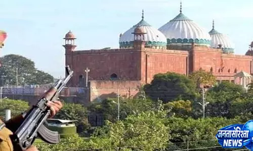 कारसेवा के ऐलान से मथुरा में हाई अलर्ट शाही ईदगाह पर कड़ा सुरक्षा घेरा कारसेवा के ऐलान से मथुरा में हाई अलर्ट शाही ईदगाह पर कड़ा सुरक्षा घेरा