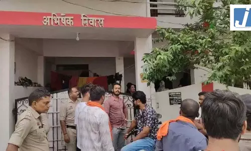 प्रार्थना सभा को लेकर धमतरी में हंगामा प्रार्थना सभा को लेकर धमतरी में हंगामा
