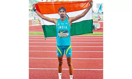 वर्ल्ड एथलेटिक्स U20 चैंपियनशिप: बसंत मेघवाल ने पुरुषों की हाई जंप स्पर्धा में सिल्वर मेडल जीता वर्ल्ड एथलेटिक्स U20 चैंपियनशिप: बसंत मेघवाल ने पुरुषों की हाई जंप स्पर्धा में सिल्वर मेडल जीता