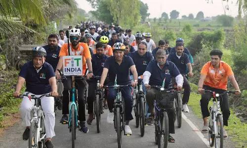 मंडाविया ने Fit India कार्यक्रम में दिलाई नशामुक्ति की शपथ मंडाविया ने Fit India कार्यक्रम में दिलाई नशामुक्ति की शपथ