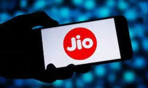 Jio का नया धमाकेदार OTT प्लान: कम कीमत में मिलेंगे दोगुने फ़ायदे Jio का नया धमाकेदार OTT प्लान: कम कीमत में मिलेंगे दोगुने फ़ायदे