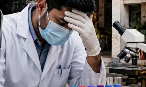 सैलरी अटकी तो सोशल मीडिया पर दी चेतावनी रायसेन अस्पताल में मची खलबली